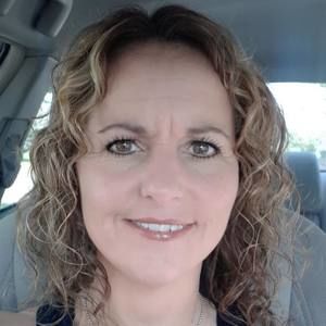 Meet your Posher, Leeanne